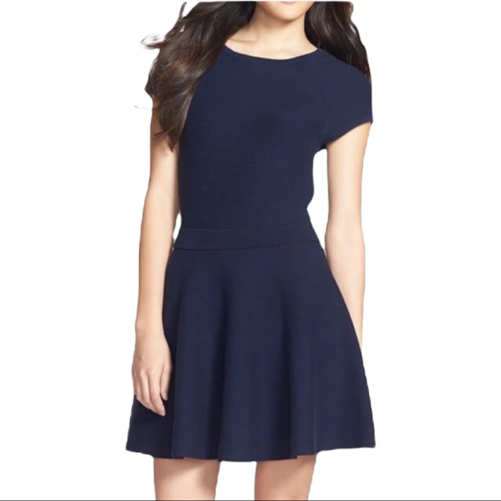 Trina Turk $324 NWT Fit-&-Flare Navy Sweater Dress w/ stretch, size XL